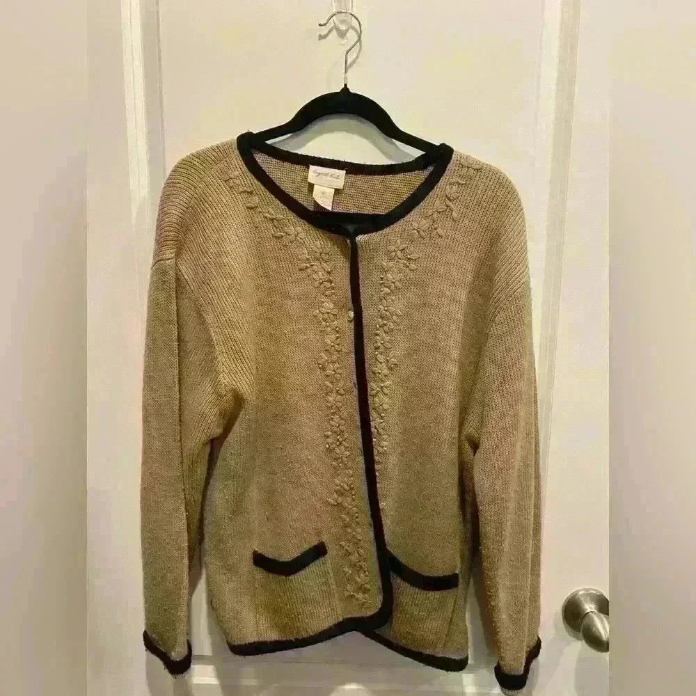 Vintage Crystal Kobe Embroidered Flower Sweater Cardigan Size Medium